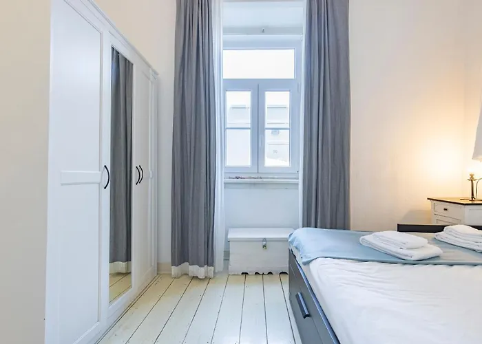 3bdr Mouraria By Lovelystay Lizbona