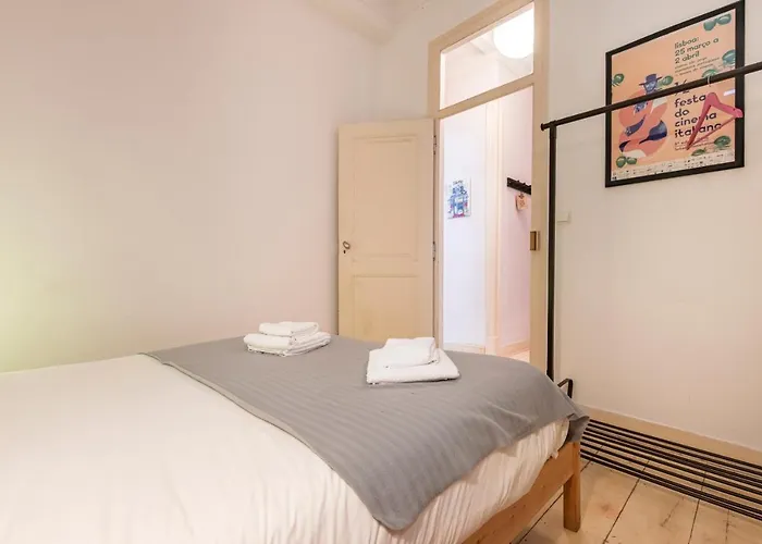 Apartament 3bdr Mouraria By Lovelystay *